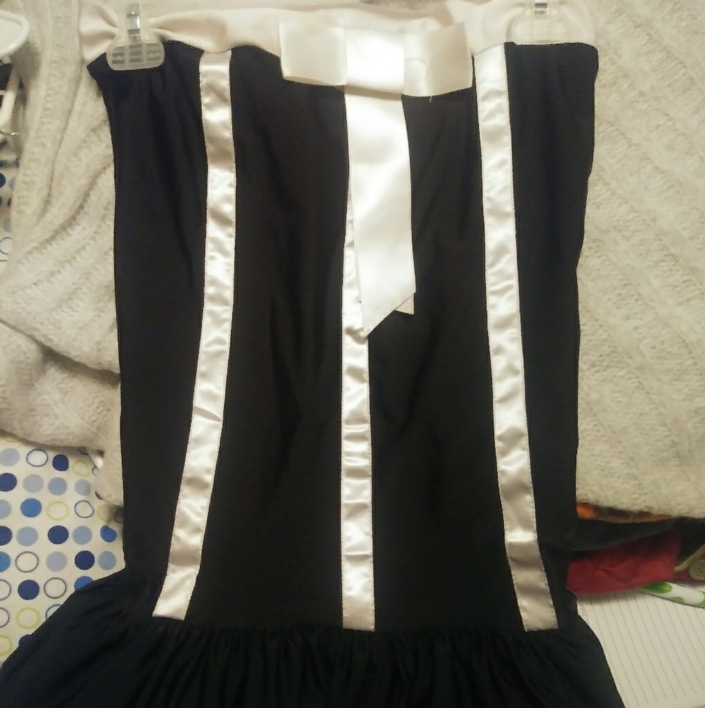 SEXY MAID OUTFIT
